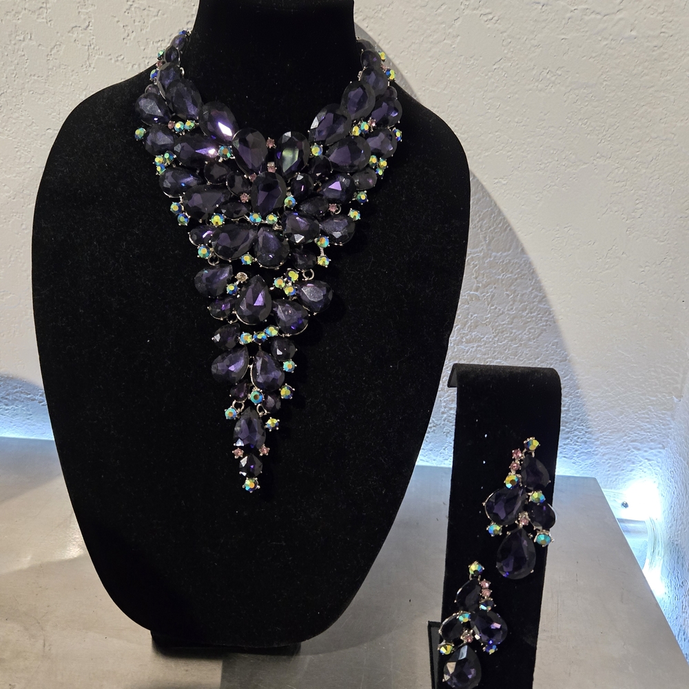 Stunning Amethyst Necklace and Earring Set